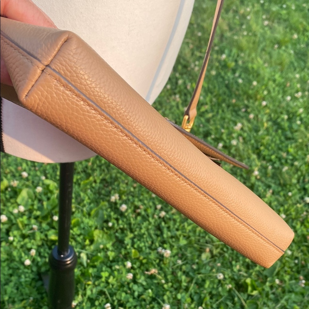 Tory Burch Tan Crossbody Bag - Picture 11 of 17